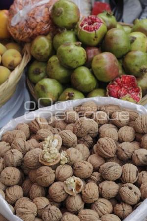 INGREDIENTES DEL CHILE EN NOGADA