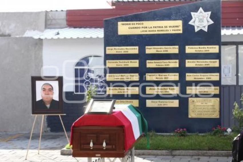 HOMENAJE DE CUERPO PRESENTE POLICÍA