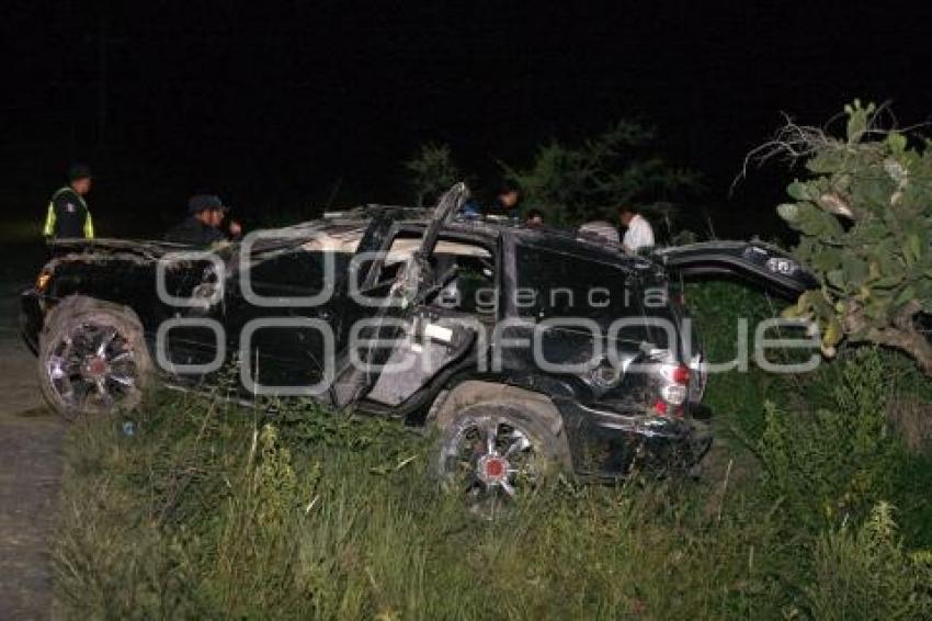 MUERE EN VOLCADURA