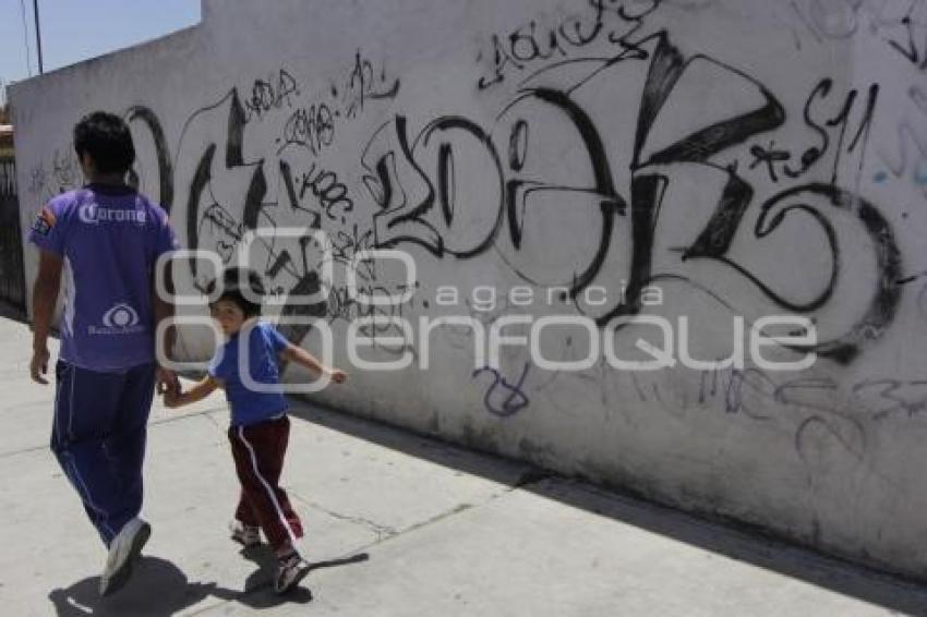 BRIGADA URBANA . RESCATE ESPACIOS CON GRAFITI