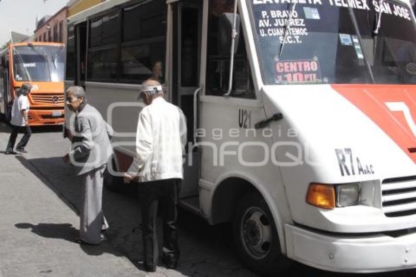 TRANSPORTE PÚBLICO