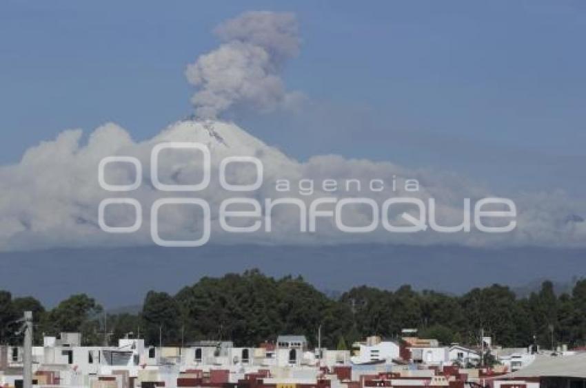 FUMAROLA DEL VOLCÁN POPOCATÉPETL