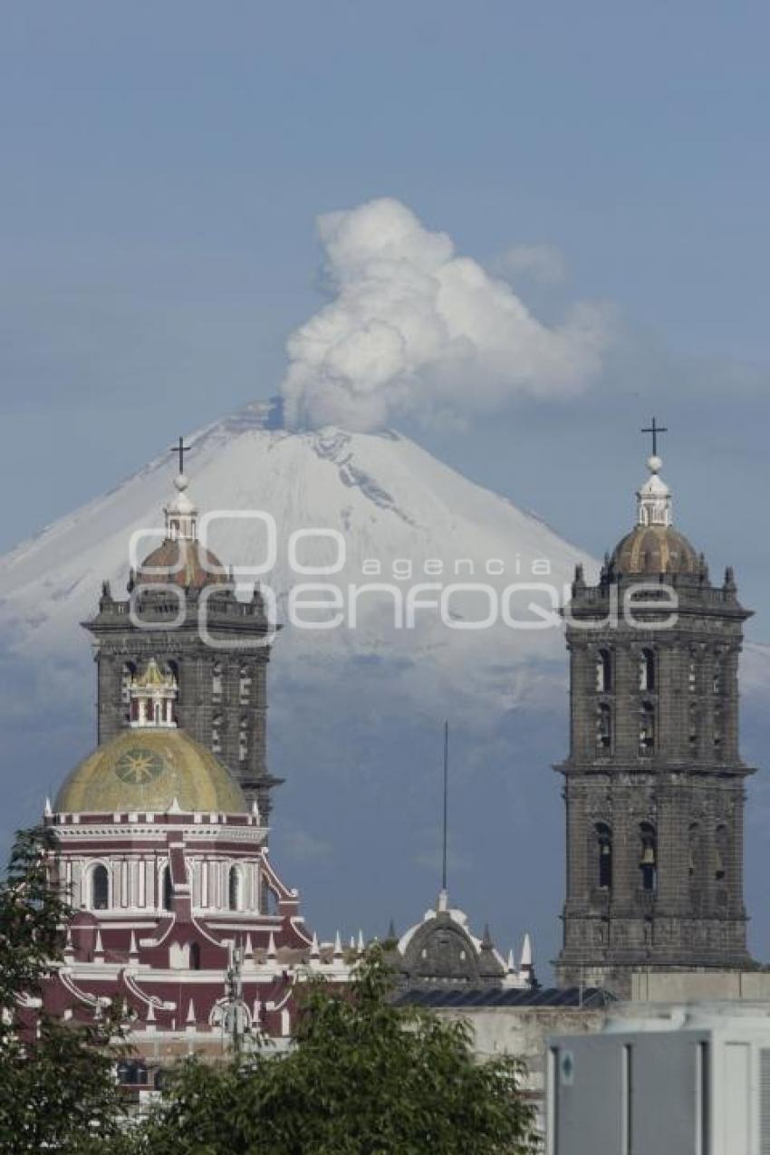 FUMAROLA DEL VOLCÁN POPOCATÉPETL