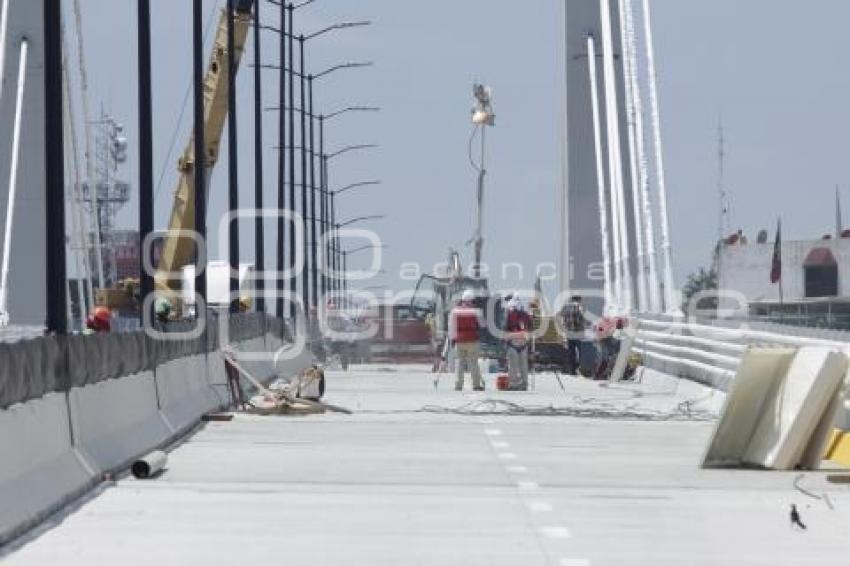 VIADUCTO CARLOS CAMACHO ESPÍRITU