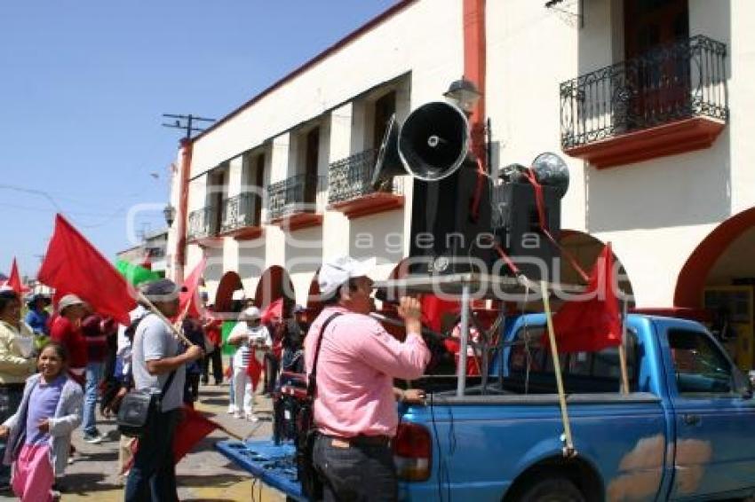 MANIFESTACIÓN ANTORCHISTA EN HUEJOTZINGO