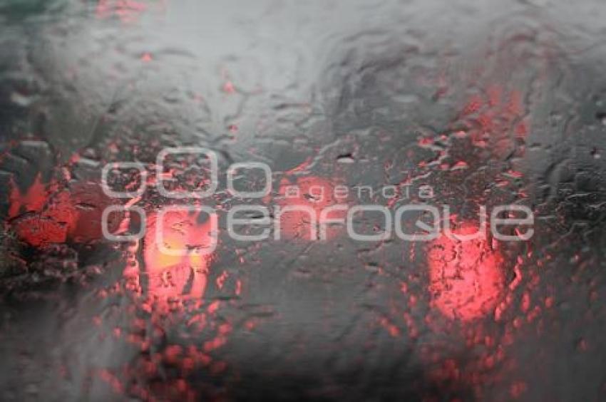 CLIMA . LLUVIA
