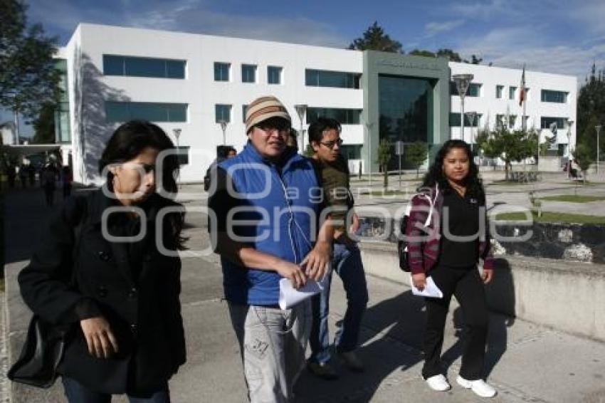 REGRESO A CLASES UNIVERSITARIOS Y PREPAS BUAP