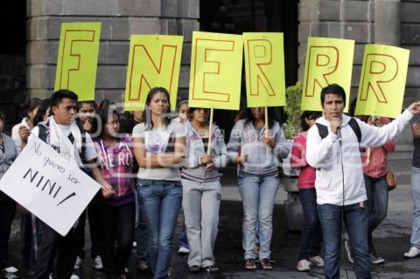 MANIFESTACIÓN ESTUDIANTES FNERRR