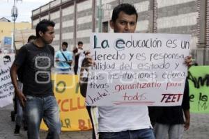 MANIFESTACIÓN RECHAZADOS BUAP