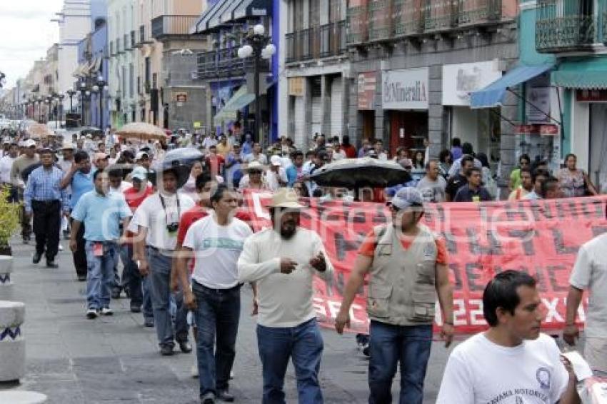 MANIFESTACIÓN MAESTROS CNTE Y RECHAZADOS BUAP