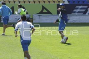 ENTRENAMIENTO PUEBLA . RUBÉN OMAR ROMANO