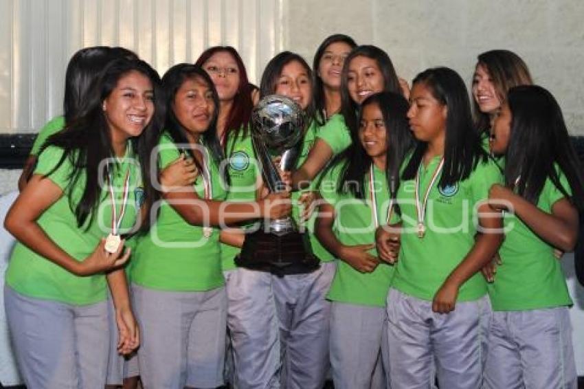 PRESENTACIÓN ANGELES MORVA FC . SUPER LIGA FEMENIL DE FUTBOL