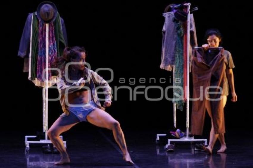 CONTRADANZA. IDENTIDADES