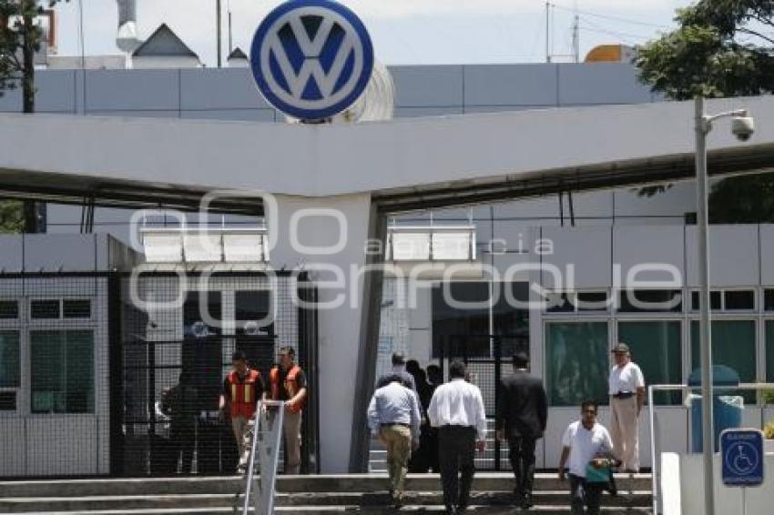 VOLKSWAGEN. TRABAJADORES