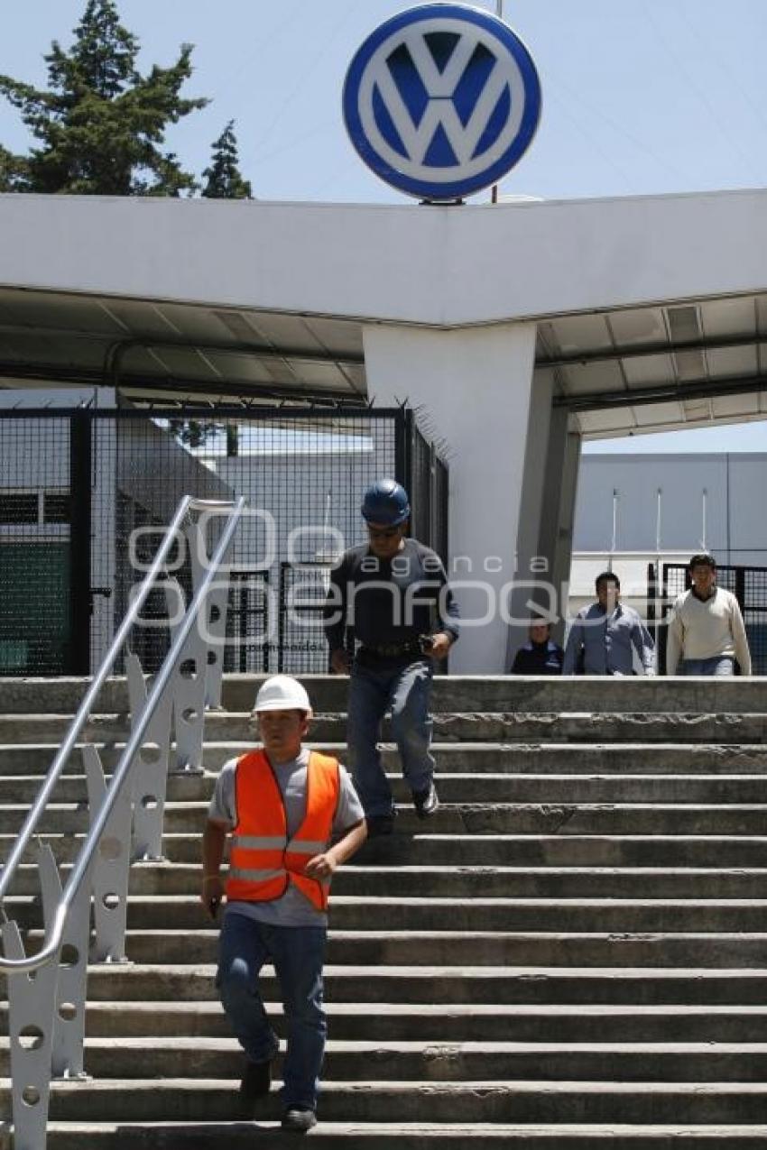 VOLKSWAGEN. TRABAJADORES