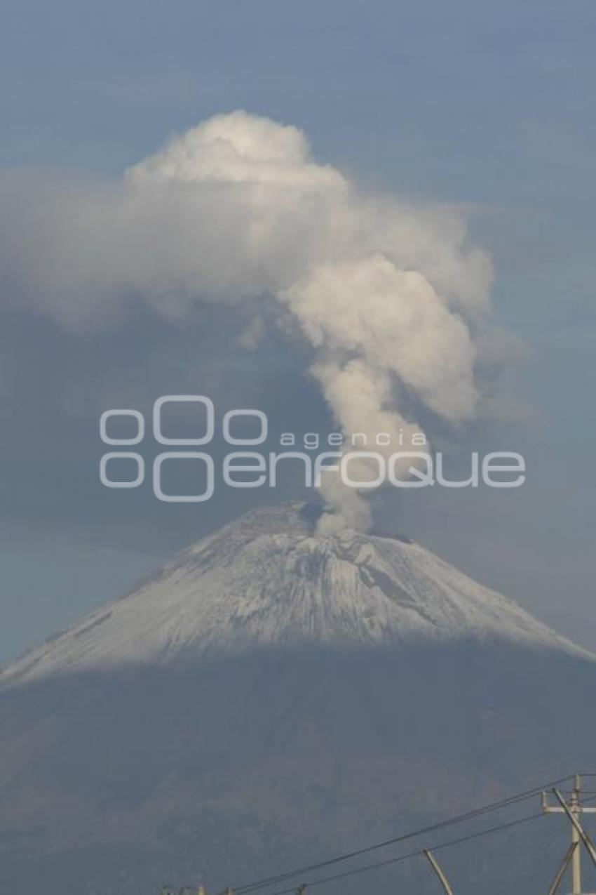 FUMAROLA DEL VOLCÁN POPOCATÉPETL