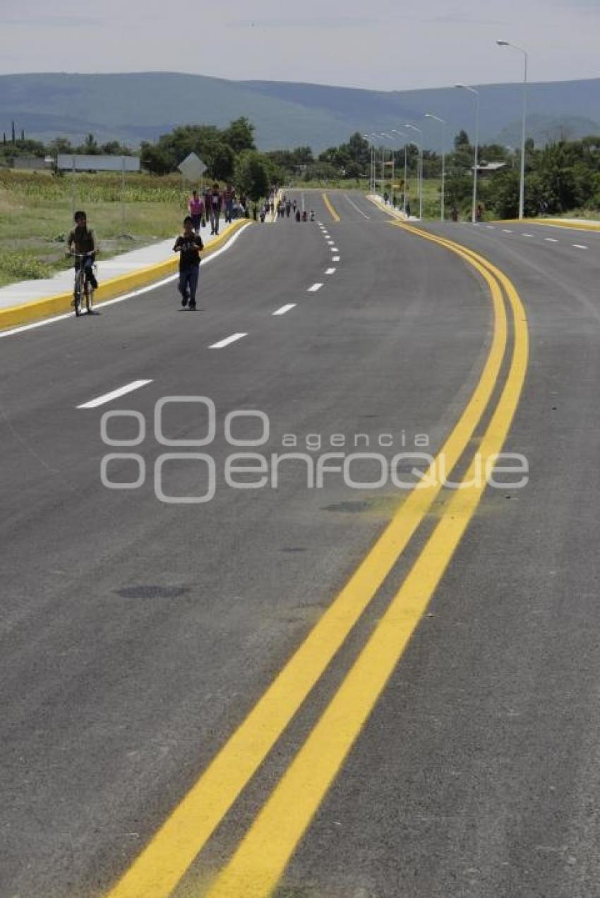 INAUGURA GOBERNADOR Y RECTOR ACCESO A CAMPUS ATLIXCO