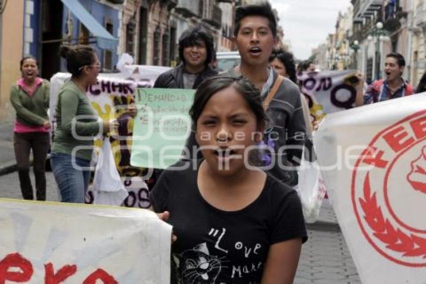 MANIFESTACIÓN RECHAZADOS BUAP