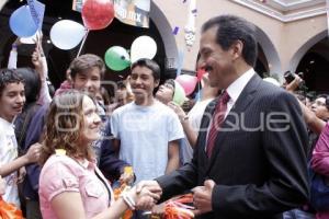 ALFONSO ESPARZA EN LA PREPARATORIA EMILIANO ZAPATA