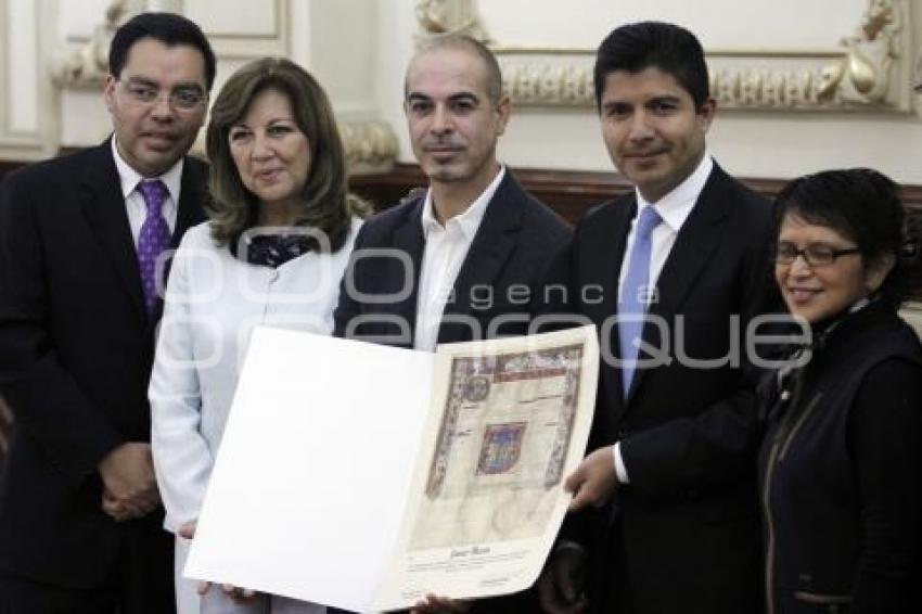 ENTREGA DE CÉDULA REAL A JAVIER MARÍN