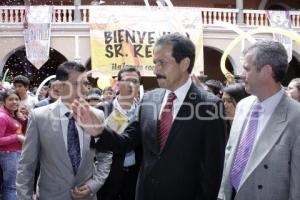 ALFONSO ESPARZA EN LA PREPARATORIA EMILIANO ZAPATA