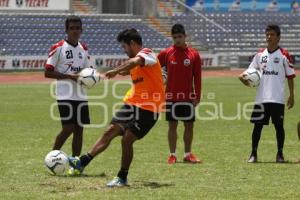 ENTRENAMIENTO LOBOS BUAP