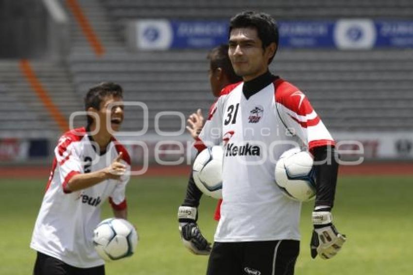 ENTRENAMIENTO LOBOS BUAP