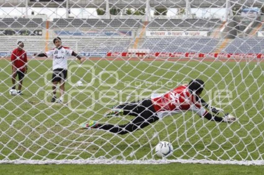 ENTRENAMIENTO LOBOS BUAP