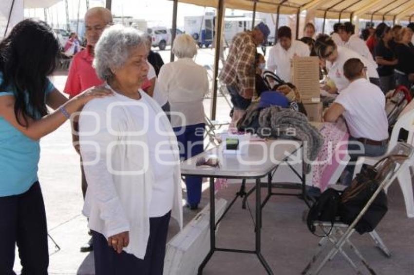 FERIA DE SALUD PARA PERSONAS DE LA TERCERA EDAD