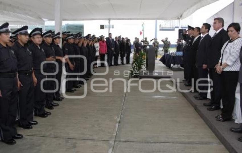 GRADUACIÓN DE CADETES Y ASIMILADOS . POLICÍA