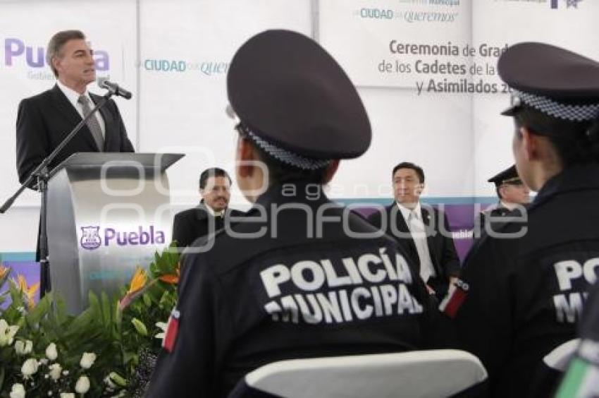 GRADUACIÓN DE CADETES Y ASIMILADOS . POLICÍA