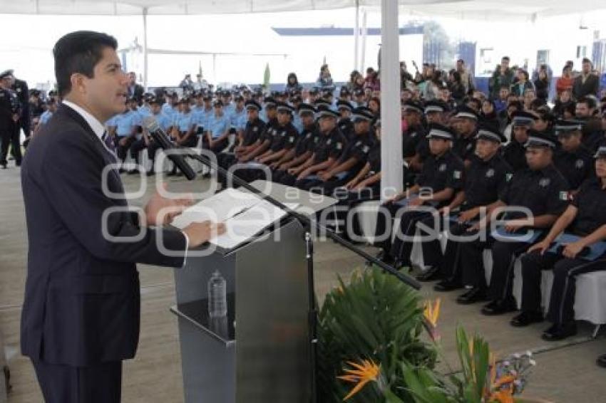 GRADUACIÓN DE CADETES Y ASIMILADOS . POLICÍA