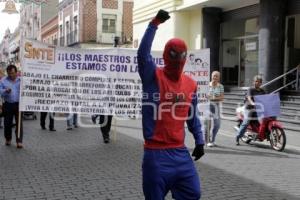 MANIFESTACIÓN MAESTROS