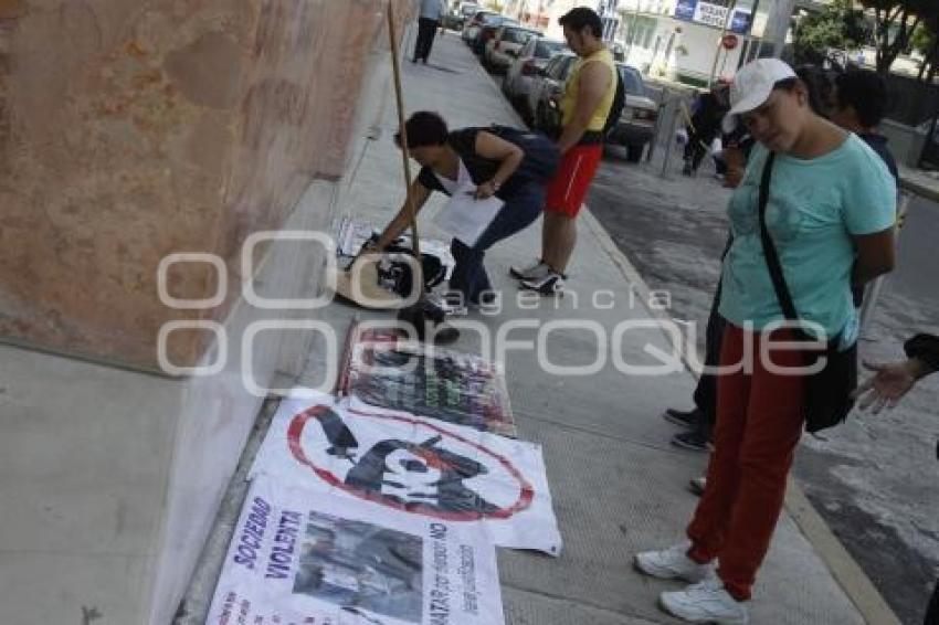 MANIFESTACIÓN TOROS. CONSULADO ESPAÑOL