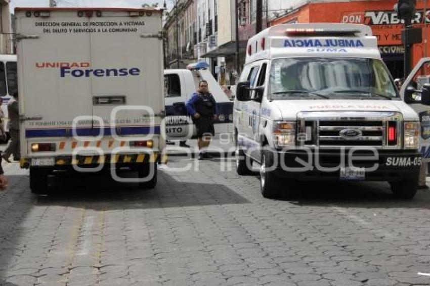 MUERE ATROPELLADA A BORDO DE AMBULANCIA