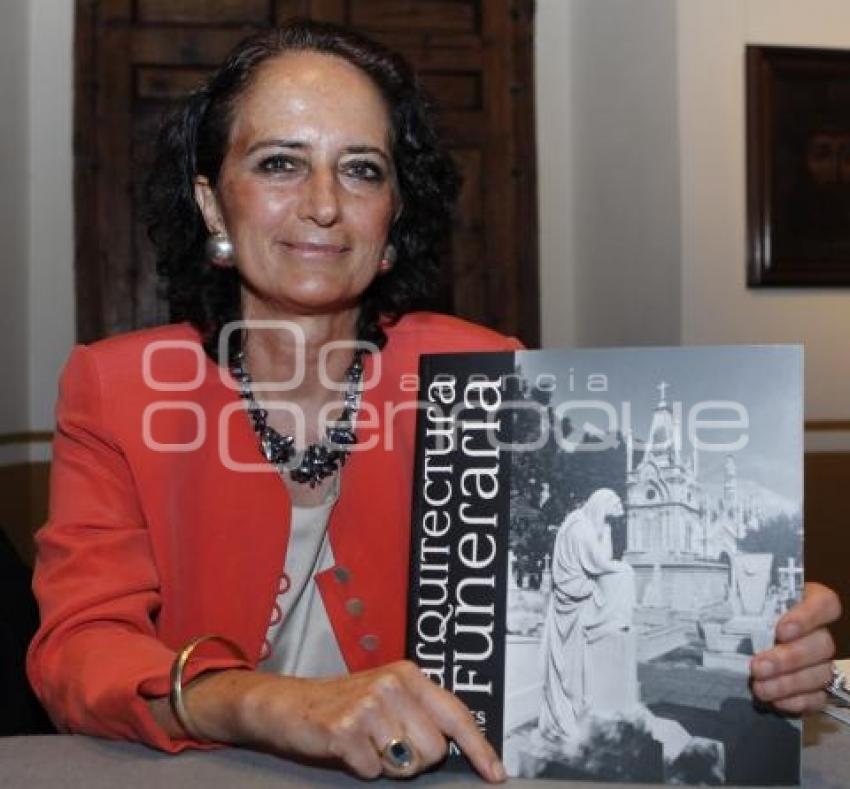 PRESENTACIÓN LIBRO ARQUITECTURA FUNERARIA DE LOURDES PÉREZ DE OVANDO