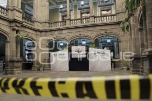 PATIO DEL AYUNTAMIENTO . MES PATRIO