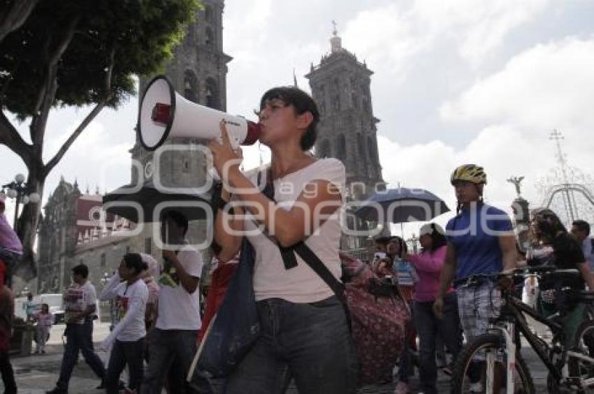 MANIFESTACIÓN REFORMA ENERGÉTICA