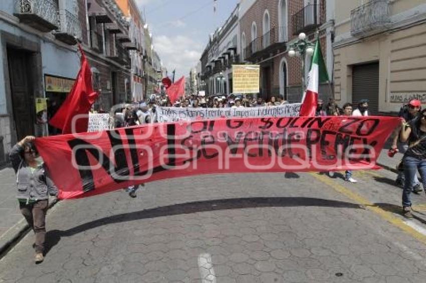MANIFESTACIÓN REFORMA ENERGÉTICA