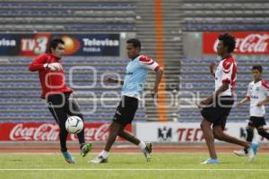 ENTRENAMIENTO LOBOS BUAP. FÚTBOL