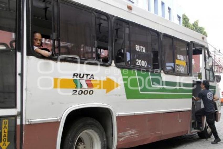 TRANSPORTE PÚBLICO