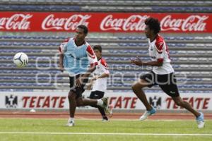 ENTRENAMIENTO LOBOS BUAP. FÚTBOL