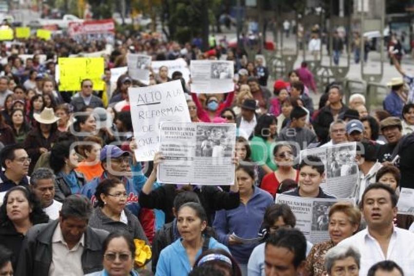 MARCHA MAESTROS PUEBLA