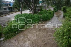 LLUVIAS . CRECEN LOS RIOS