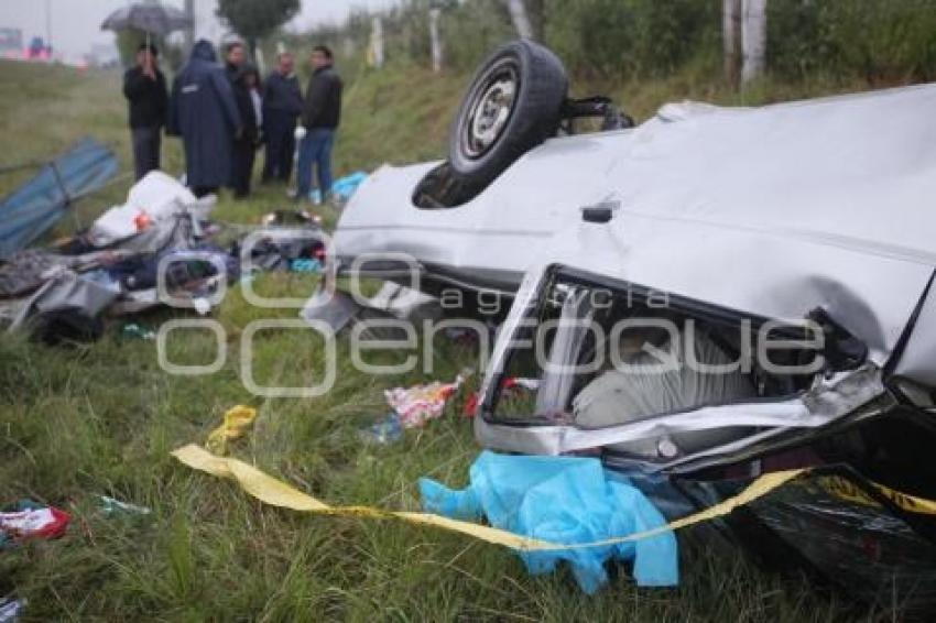 VOLCADURA EN AUTOPISTA