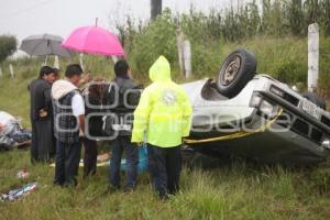 VOLCADURA EN AUTOPISTA