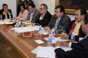 SESIÓN DE LA COMISIÓN PERMANENTE . CONGRESO
