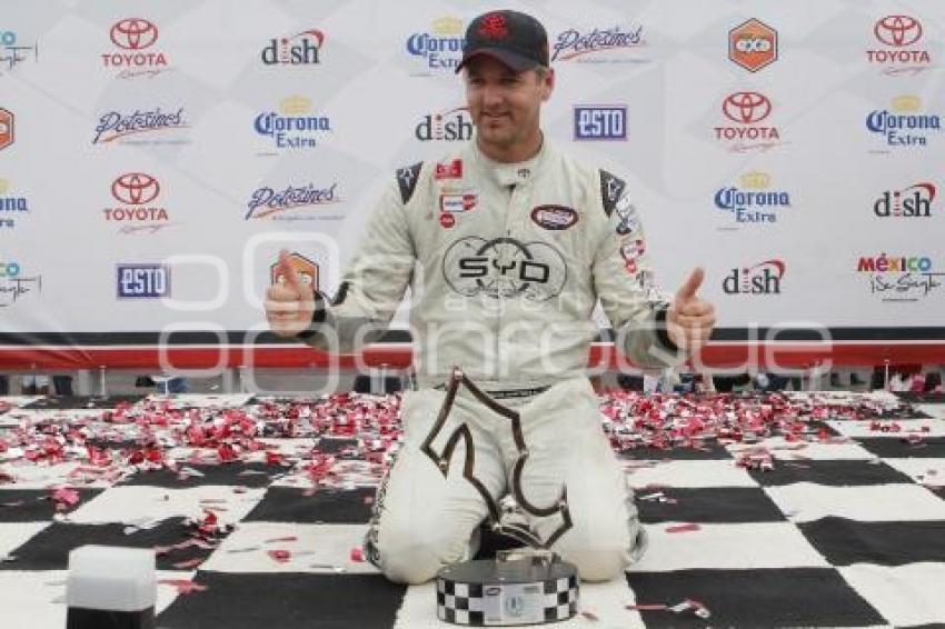 FECHA 12.CARRERA NASCAR TOYOTA SERIES