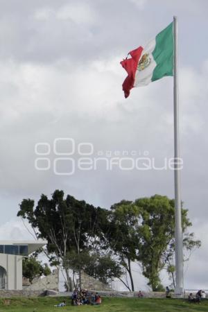 BANDERA ROTA EN LOS FUERTES