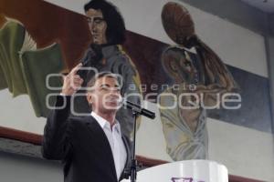 RIVERA INAUGURA AULA DE MEDIOS